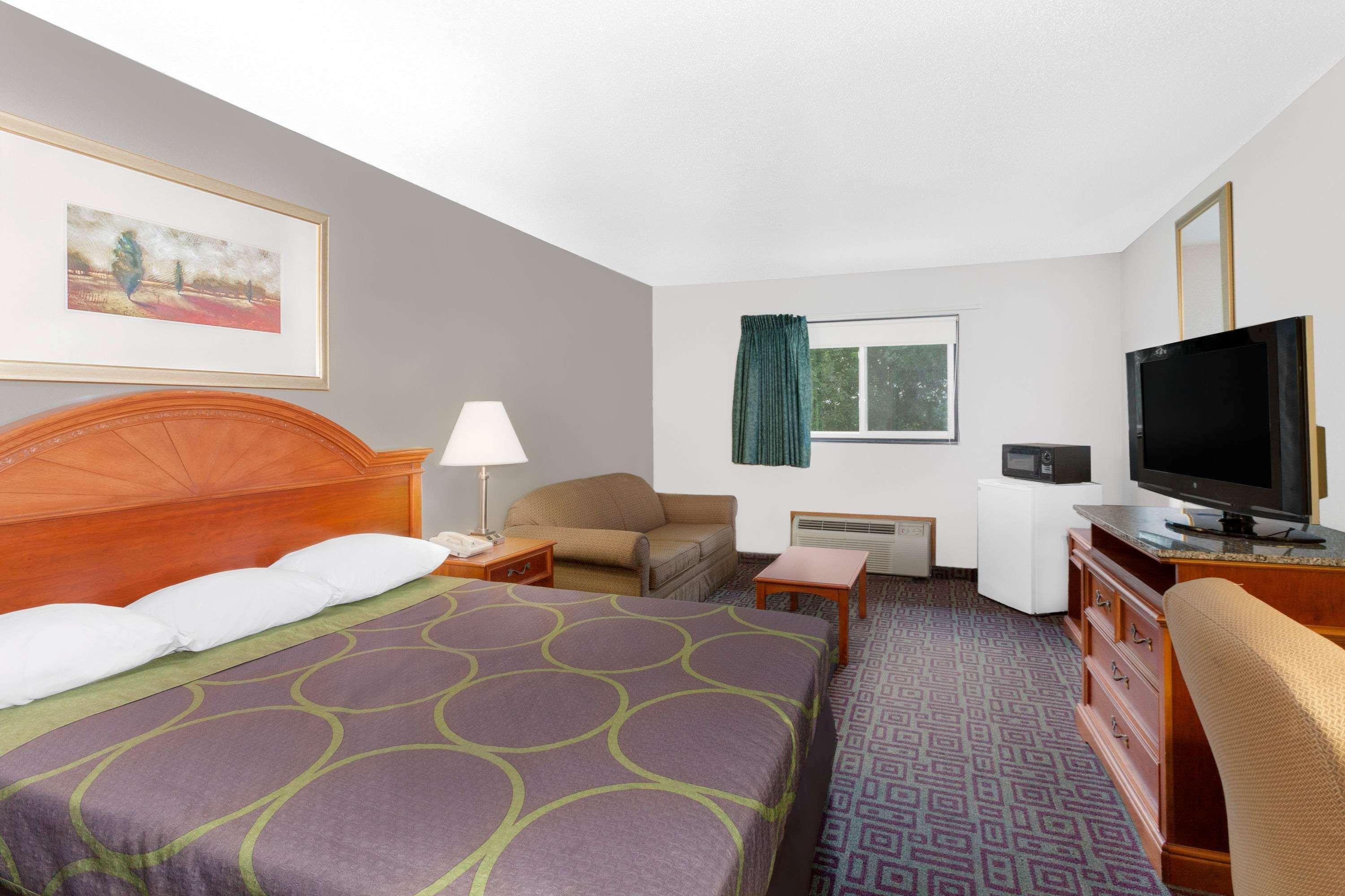 Super 8 By Wyndham Fort Madison Dış mekan fotoğraf
