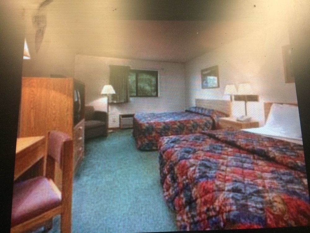 Super 8 By Wyndham Fort Madison Dış mekan fotoğraf